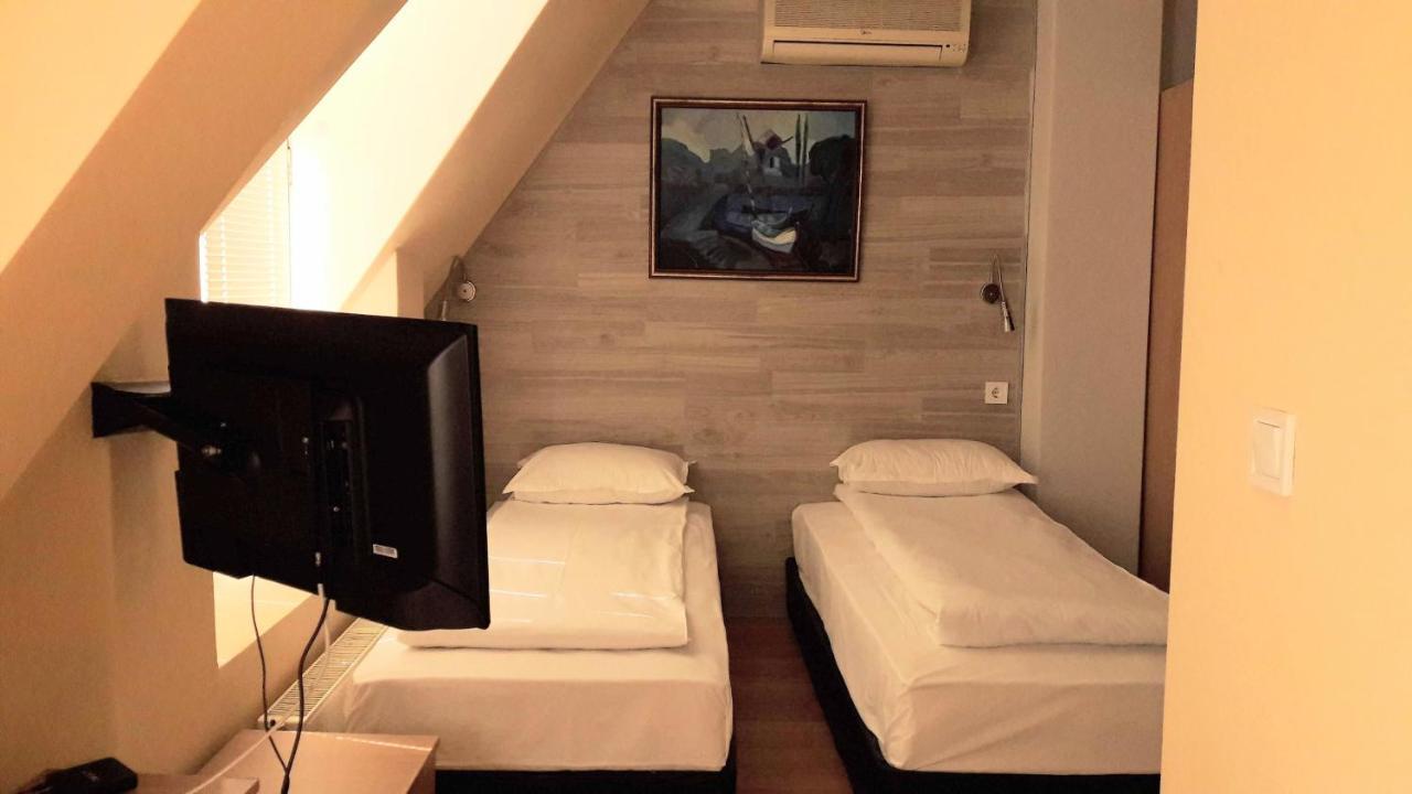 Rio Family Hotel 블라고에프그라드 외부 사진